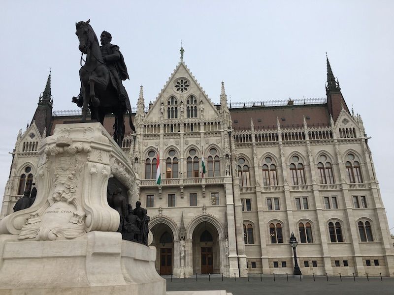 Parlamento11
