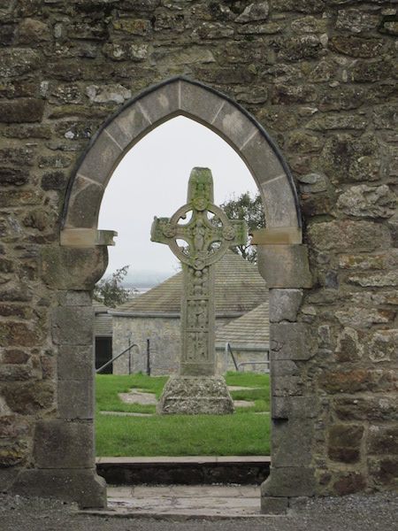 Clonmac4