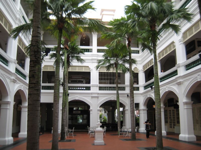 Raffleshotel3