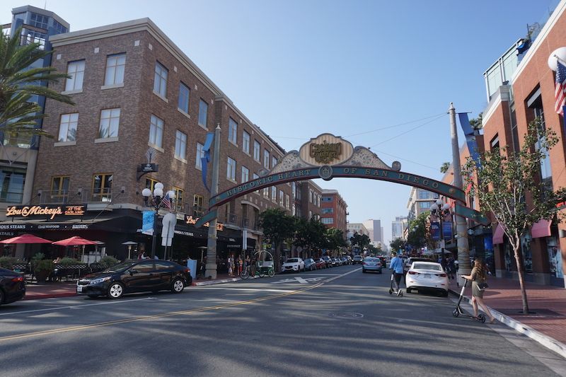 Gaslamp1
