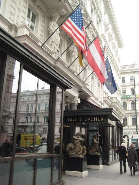 Hotelsacher1