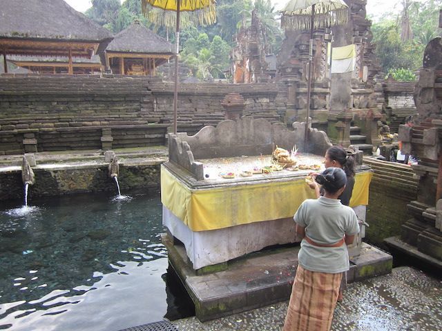 Tirtaempul