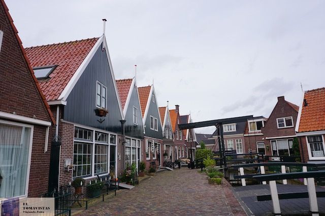 Volendam2