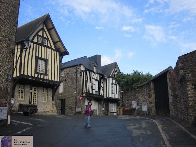 Fougeres7