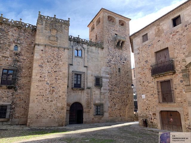 Palacio de los Golfines de Abajo, Cáceres