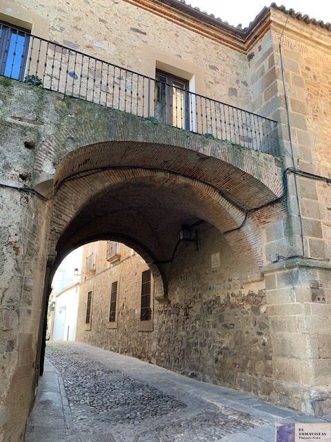 Puerta de Coria o del Socorro, Cáceres