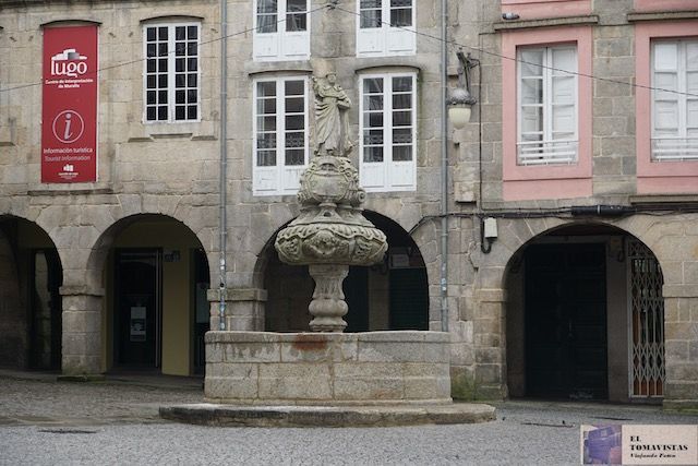 Fuente de San Vicente en la Praza do Campo de Lugo