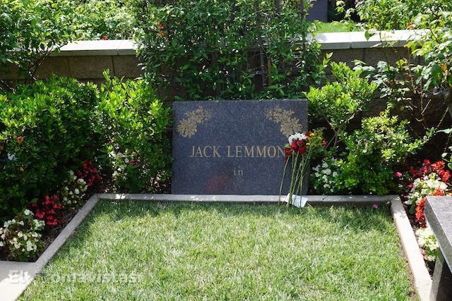 Tumba del actor Jack Lemmon