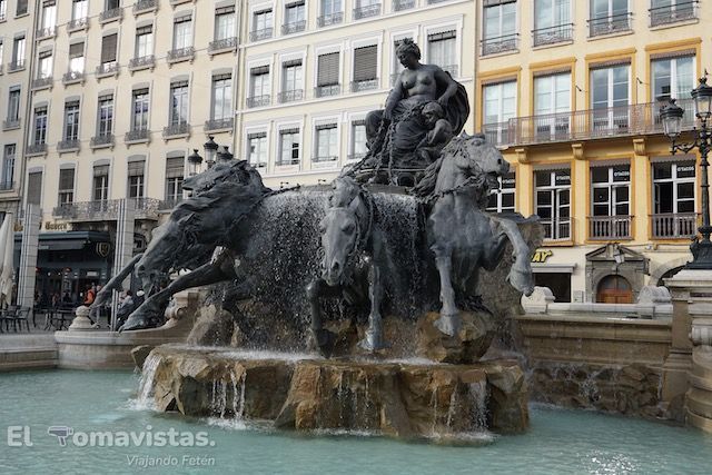 Fuente Carro de la Libertad de Lyon
