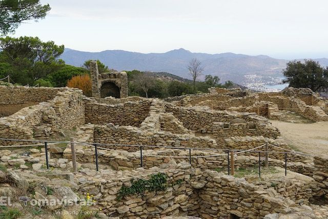 Pueblo de Santa Creu de Rodes