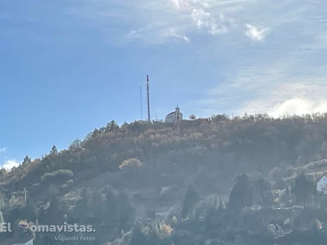 Capela de São Bartolomeu vista desde el corredor verde, Bragança