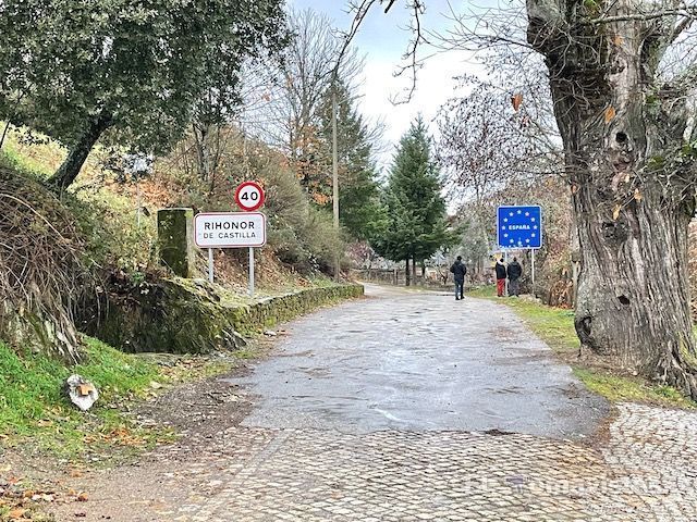 Frontera de España en Rio de Onor