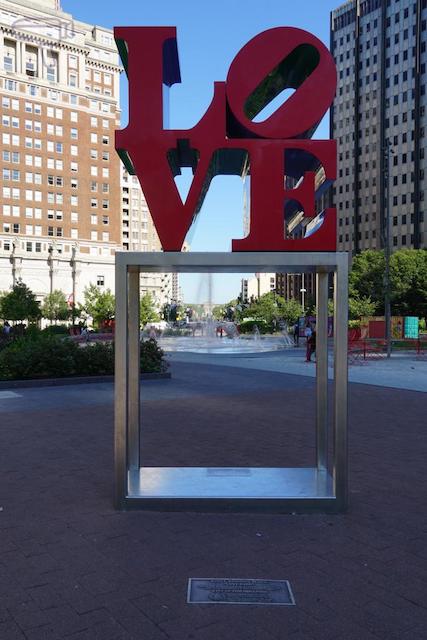 Letras Love, Filadelfia