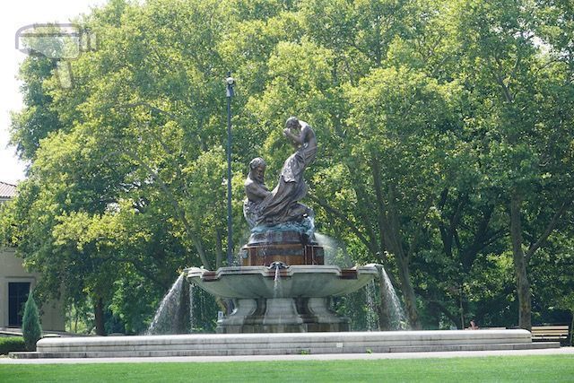 Mary Schenley Memorial Fountain, Pittsburgh
