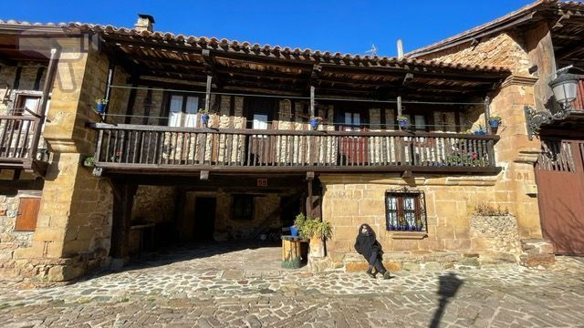 Qué ver en Bárcena Mayor: los 15 imprescindibles