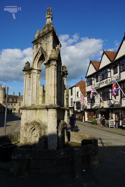 Market Cross, Wells