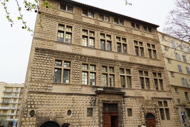 Casa de Diamantes, Marsella