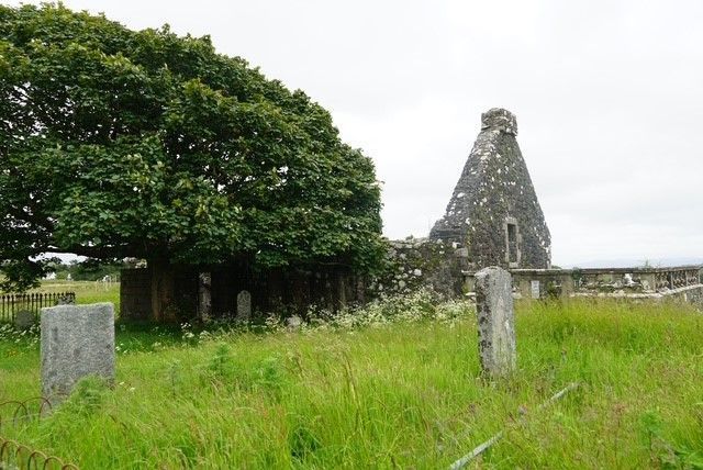 Ruinas de la iglesia de St. Mary's y su cementerio, isla de Skye