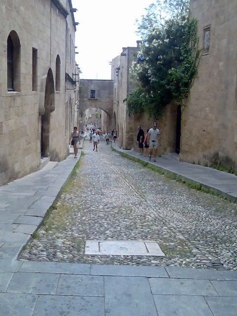 Calle de los Caballeros, Rodas