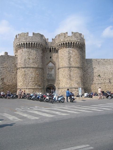 Puerta de la Marina, Rodas