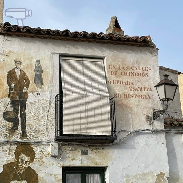 Mural en la pared de una casa de Chinchón