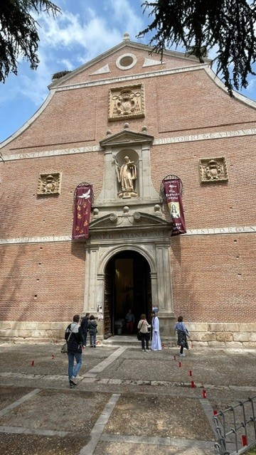 Fachada principal del Convento de Las Bernardas, Alcalá de Henares