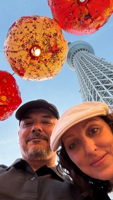 Tokyo Skytree, la torre más alta de Japón, vista desde la base