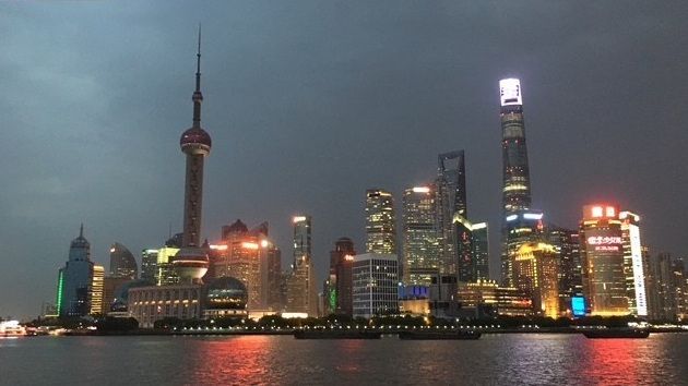 Skyline de Pudong en Shanghai visto desde el Bund